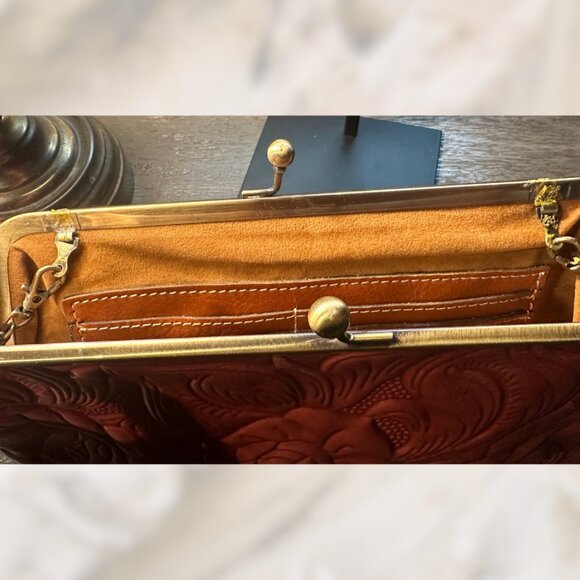 Patricia Nash Potenaz Frame Crossbody Clutch in Tooled Florence - Picture 4 of 5